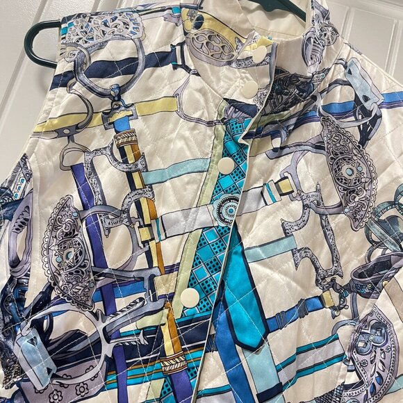 Vintage Reversible Quilted Button-Up Vest White & Blue Pattern - Picture 7 of 13